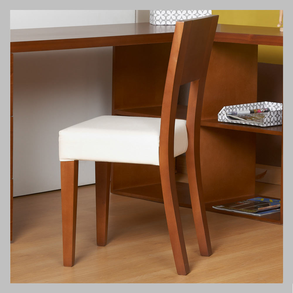 silla moderna tapizada en blanco